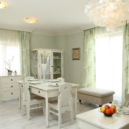 Allegra מלון דירות קברנה