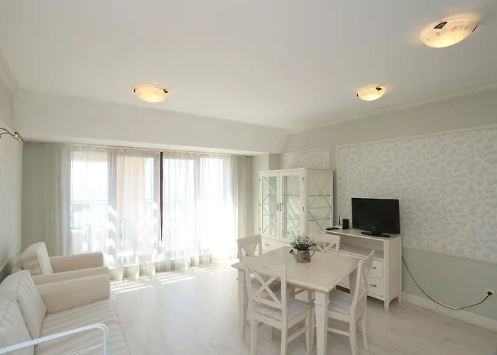 Allegra Aparthotel 4*