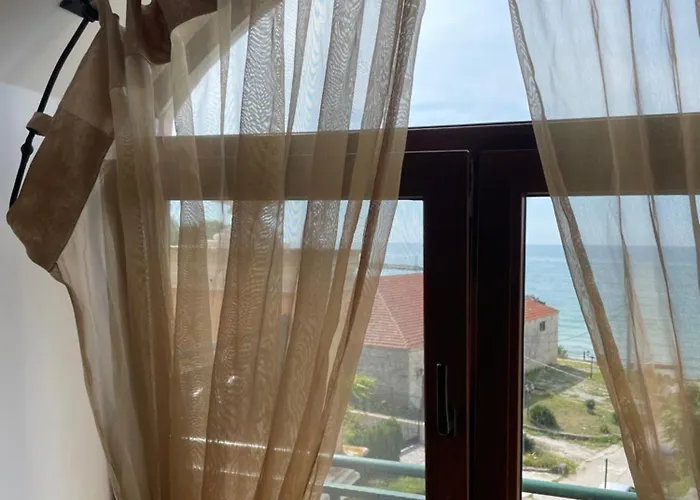 Allegra Aparthotel 4*